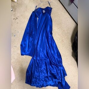 Elegant Blue Evening Gown